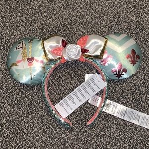 Minnie Mouse Main Attraction Carousel Ears